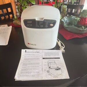 Regal Bread Machine with Bread Recipe Book